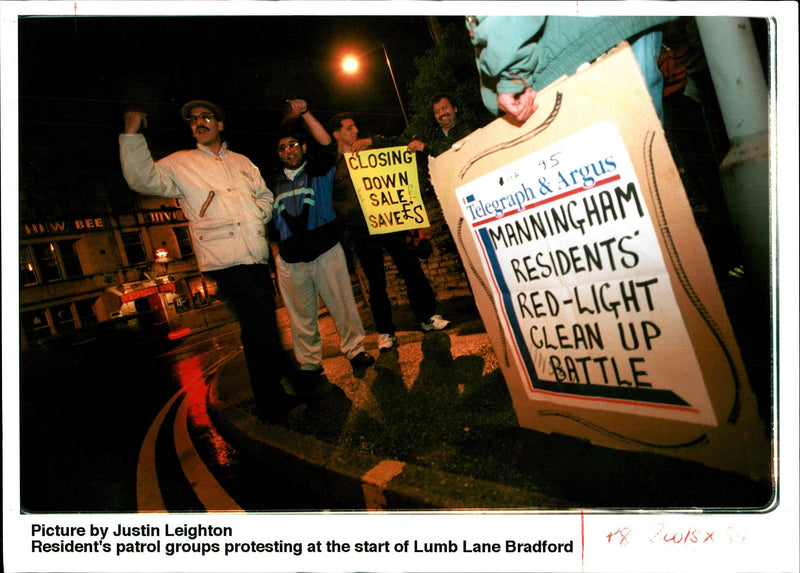 LUMB LANE BRADFORD TWIST AND TURN RESIDENTS PROTEST JUSTIN LEIGHTON - Vintage Photograph