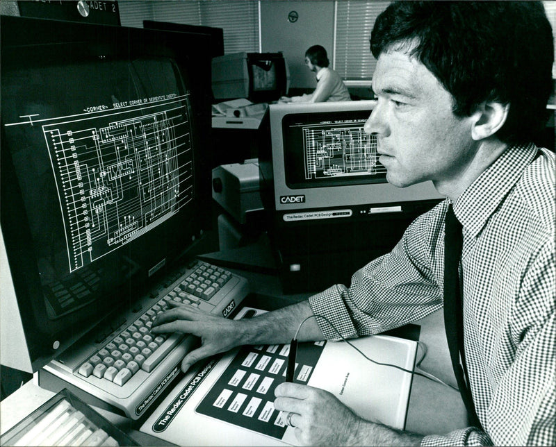 BRITISH TELECOM USES KILOSTREAM TRANSMIT DATA BETWEEN PRESS INTERNATIONAL - Vintage Photograph