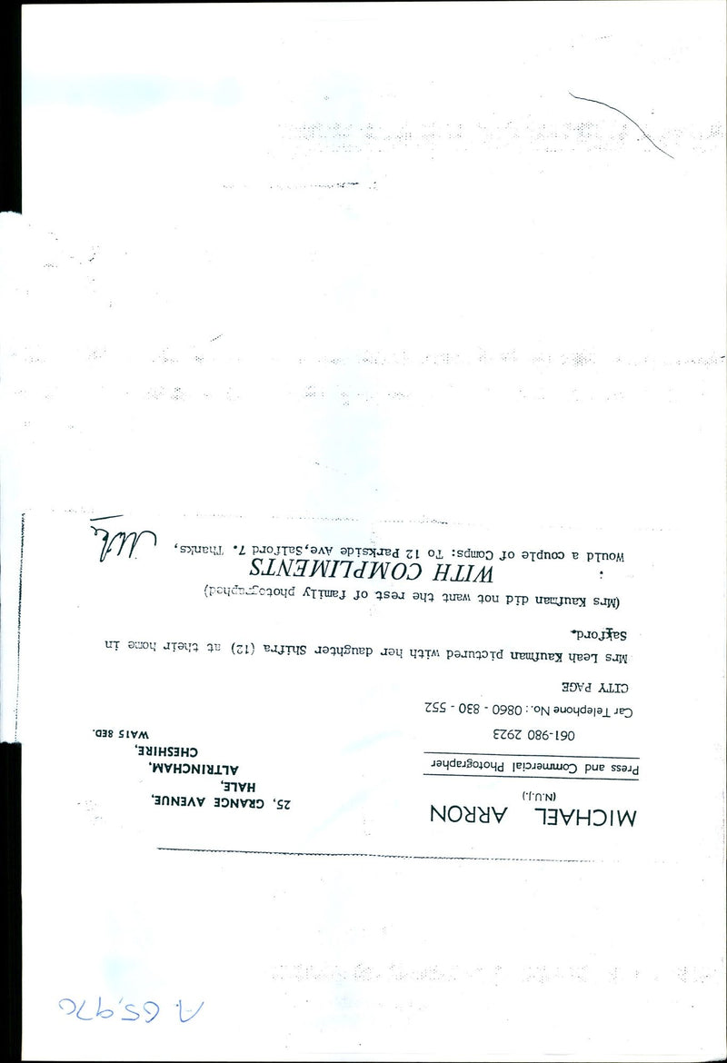 KAUFMAN LEAH MRS PHOTOGRAPHED GRANGE AVENUE MICHAEL CAR DAUGHTER PRESS - Vintage Photograph