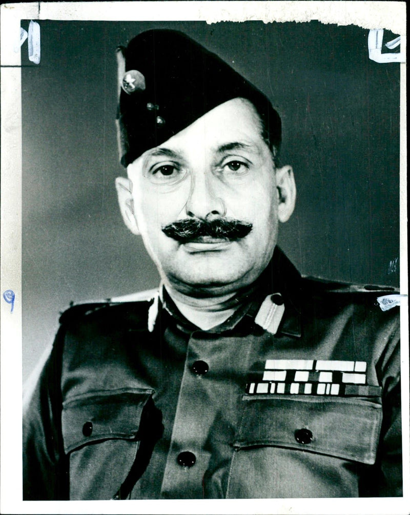 Lt.-Gen. Manekshaw - Vintage Photograph