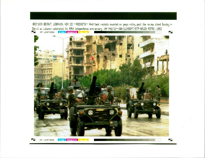 1992 ANTI TANK ROCKETS MOUNTED JEEPS ROLLED PAST THE REVIEW STAND SUNDAY WAR - Vintage Photograph