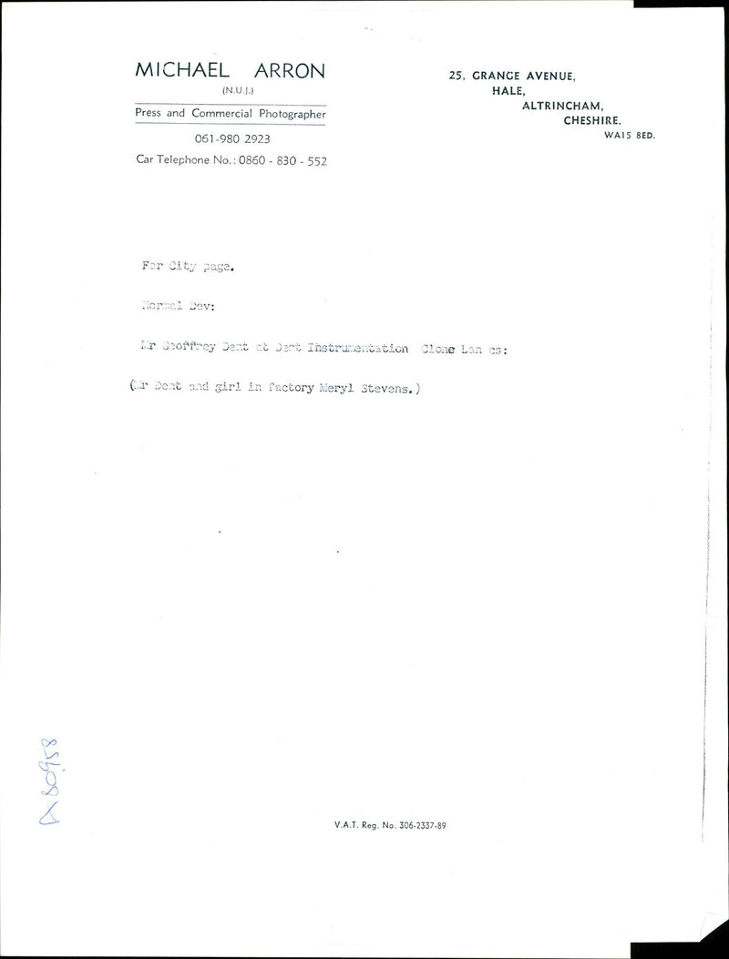 PRESS AND COMMERCIAL PHOTOGRAPHER GRANCE AVENUE HAL MICHAEL ARRON CAR - Vintage Photograph