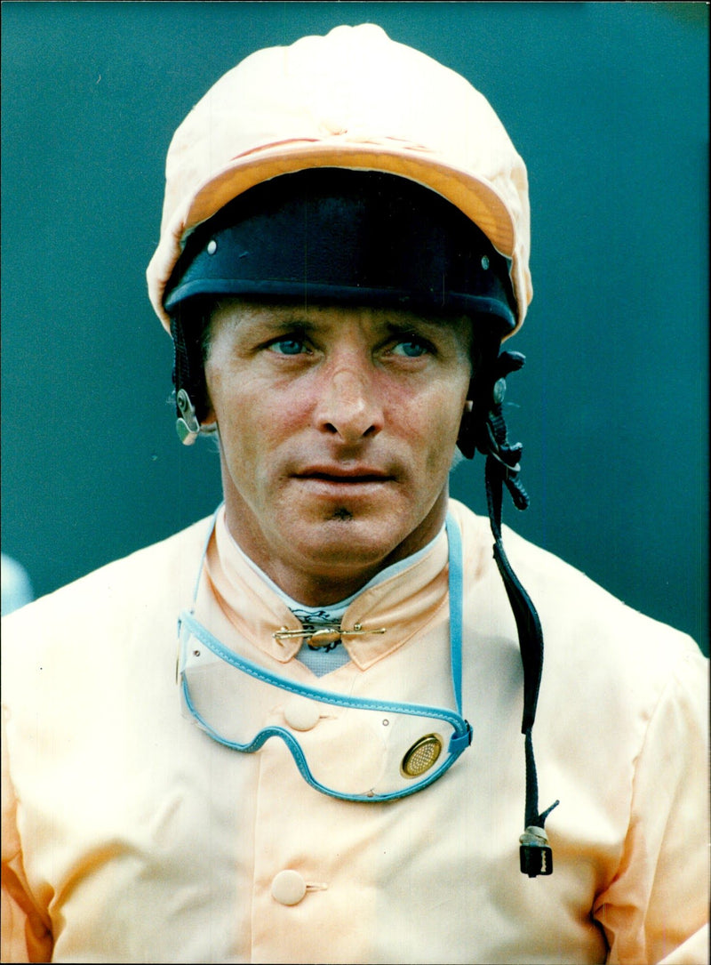 Pat Eddery - Vintage Photograph