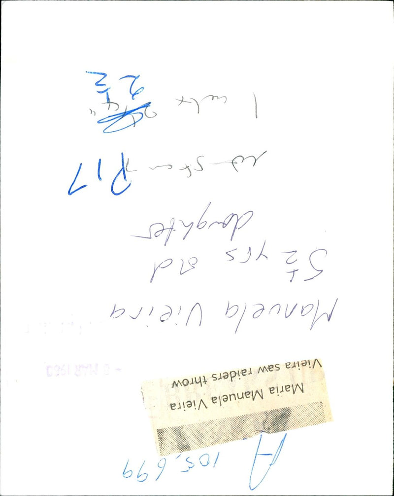 MANUELA VIEIRA SAW RAIDERS THROW HER MARIA - Vintage Photograph