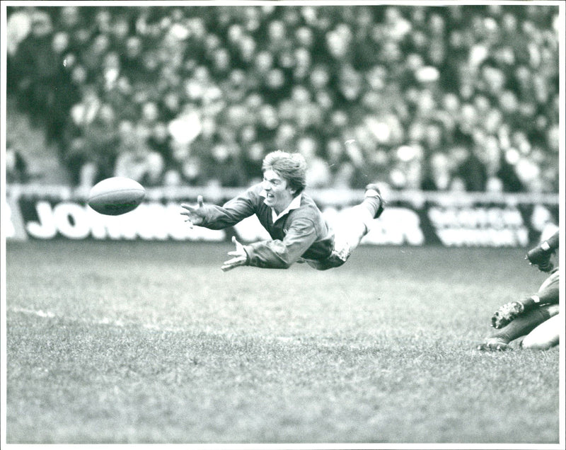 Gerald Williams in action, Wales - Vintage Photograph