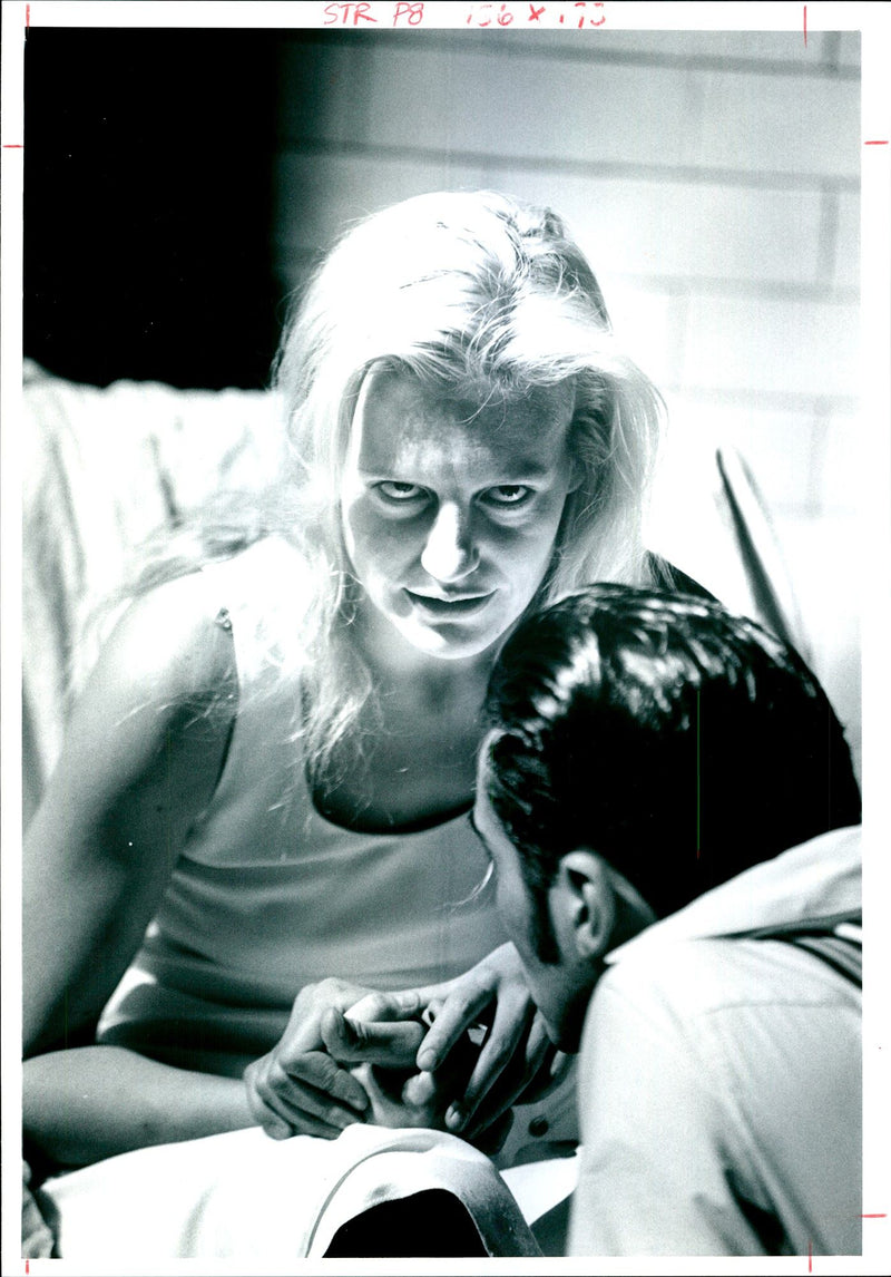 ANASTASIA HILLE THE MURDEROUS GUILT RIDDEN THER ALASTAIR MUIR JOHNSON - Vintage Photograph