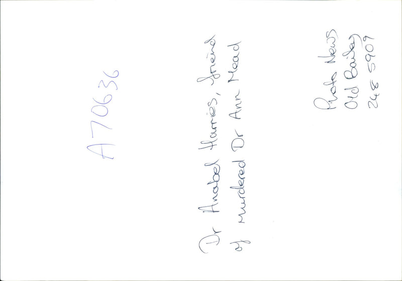 FRIENDS MURDERED ANN MEAD PAY TRIBUTE HER FRIEND ANAB OLD BAILEY - Vintage Photograph