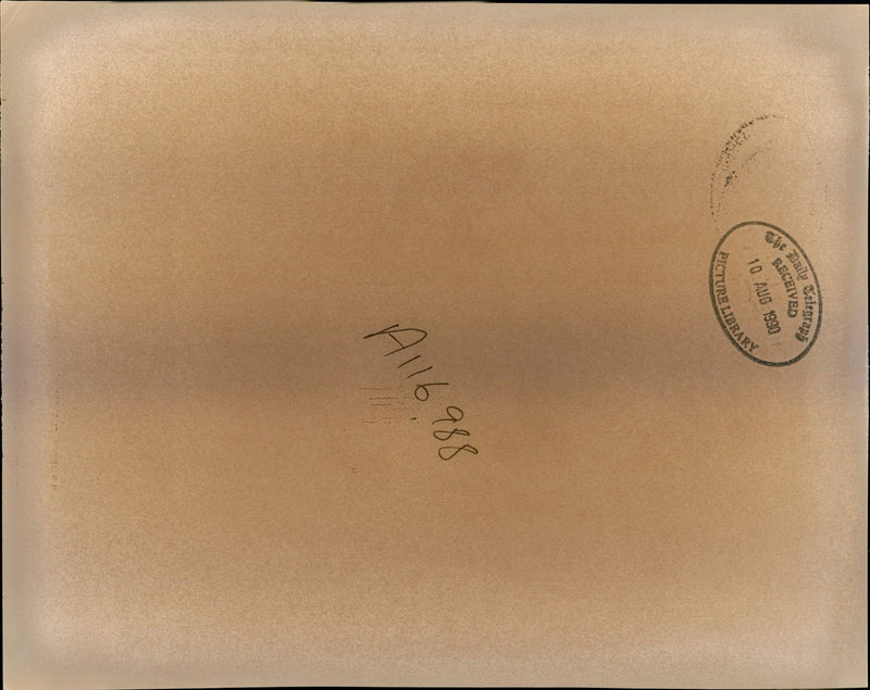 1989 EMANUEL CHR MARIANNE AND GUSTAV CHRISTEN PRESENT PICTURE MICHAEL EBNER - Vintage Photograph