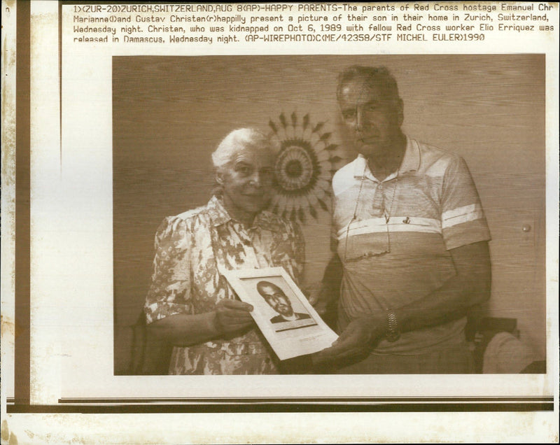 1989 EMANUEL CHR MARIANNE AND GUSTAV CHRISTEN PRESENT PICTURE MICHAEL EBNER - Vintage Photograph