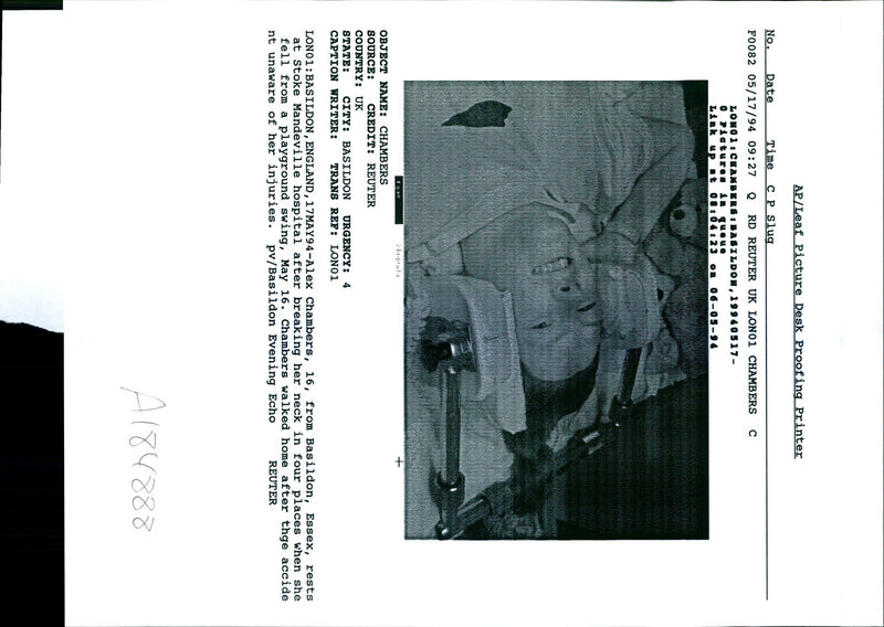 1994 ALEX CHAMBERS FROM BASILDON ESSEX BROKE HER NECK ENGLAND WRITER COUNTRY - Vintage Photograph