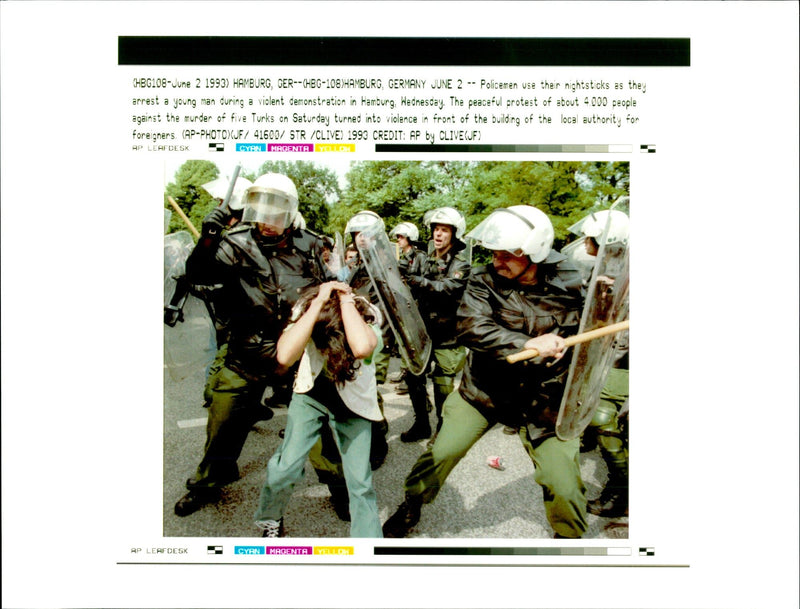 1993 PEACEFUL PROTEST ABOUT PEOPLE AGAINST THE MURDER FIVE TURKS SATURD - Vintage Photograph