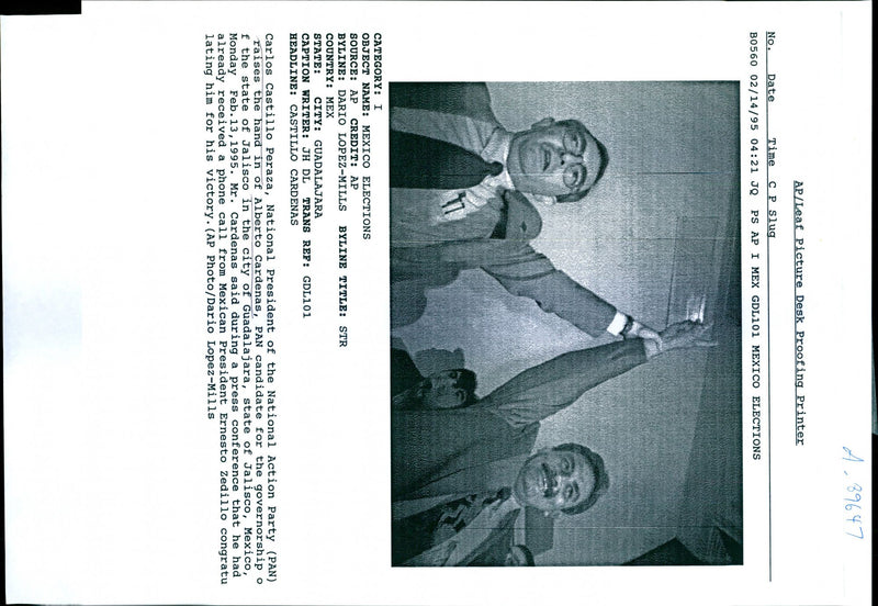 1995 ALBERTO CAR CASTILLO CARDENAS CARLOS TITLE WRITER PRESS PRESIDENT - Vintage Photograph