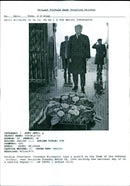 1995 SERBIAN PRESIDENT SLOBODAN MIL SRDJAN ILIC TITLE WRITER UNKNOWN NATIONAL - Vintage Photograph