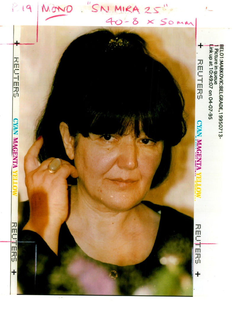 1995 MIRJANA MARKOVIC MIRA MARC WRITER ENGLISH COUNTRY PRESIDENT - Vintage Photograph