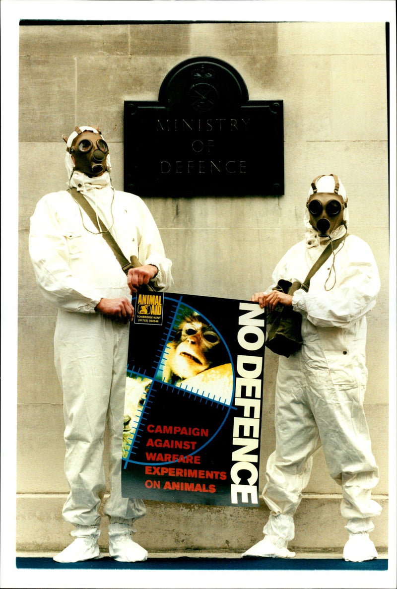 CAMPAIGN ANIMAL AID AGAINST WARFARE EXPERIMENTS BRIAN SMITH - Vintage Photograph