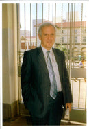 1995 RICHARD MAW GLADWELL SARAH JANE WRITER ARRIVES DIED COUNTRY TITLE - Vintage Photograph