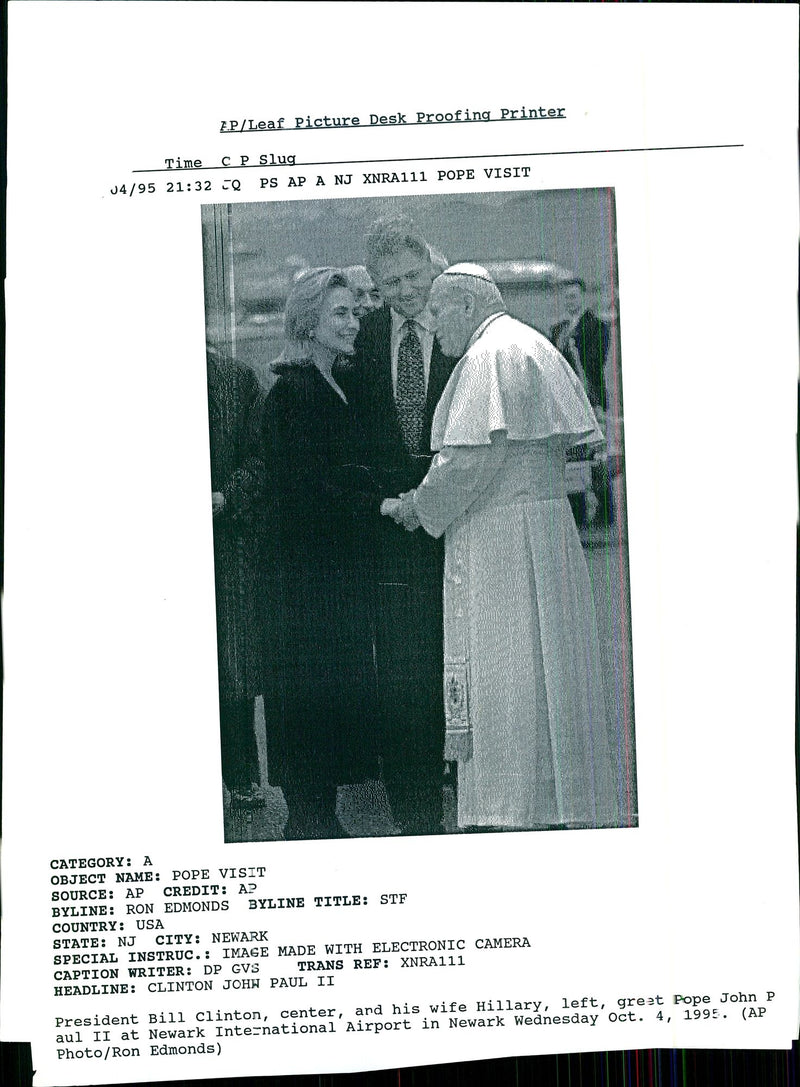 Pope John Paul II bids farewell with President Bill and Hillary Rodham Clinton - Vintage Photograph