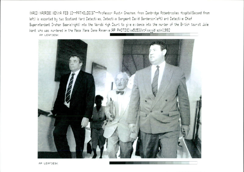 1992 PROFESSOR AUSTIN GRESHAM FROM SAYYID AZIM DAVID SANDERSON GRAHAM SECOND - Vintage Photograph