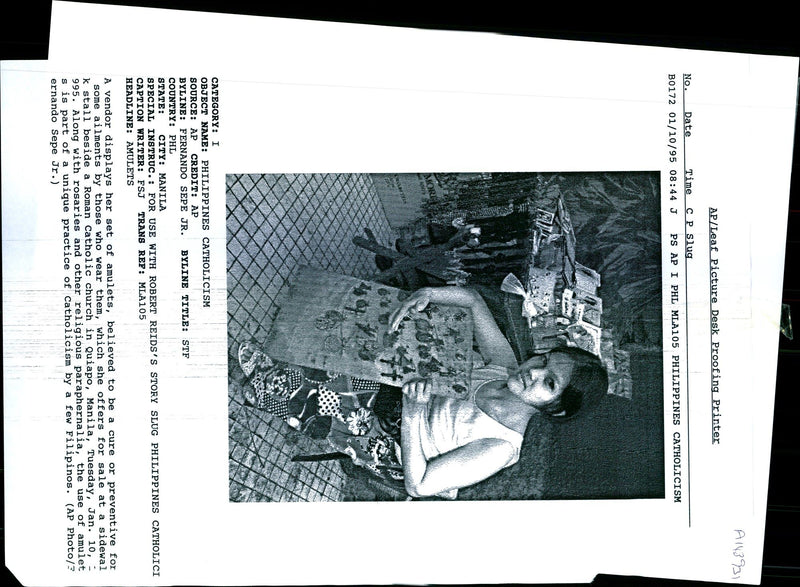 1995 THE USE AMULET PART FERNANDO SEPE TITLE WRITER COUNTRY ROBERT - Vintage Photograph