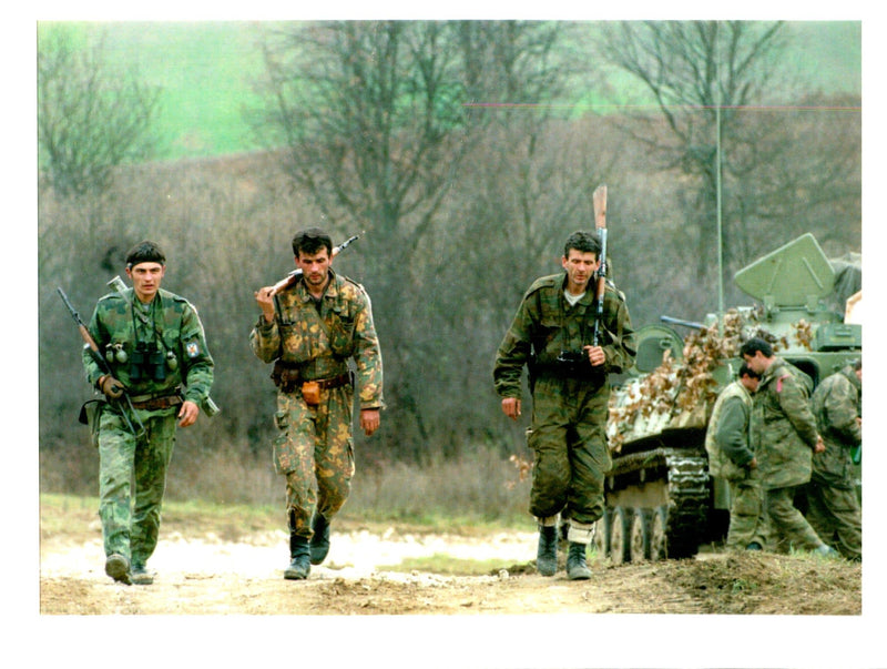 1994 LEAF PICTURE DESK PROOFING PRINTER DATE TITLE WRITER COUNTRY ARMY - Vintage Photograph