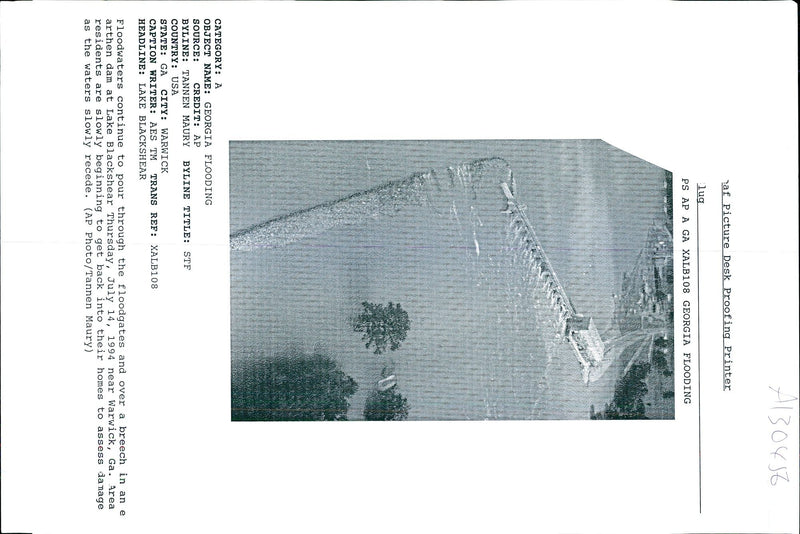 1994 FLOODWATERS CONTINUE POUR THROUGH THE FLO BACH TITLE USA WRITER COUNTRY - Vintage Photograph