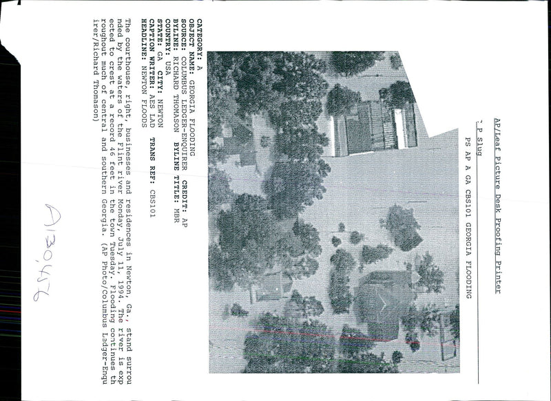 1994 FLOODING CONTINUES ROU RICHARD OPEN THOMASON TITLE USA WRITER COUNTRY - Vintage Photograph