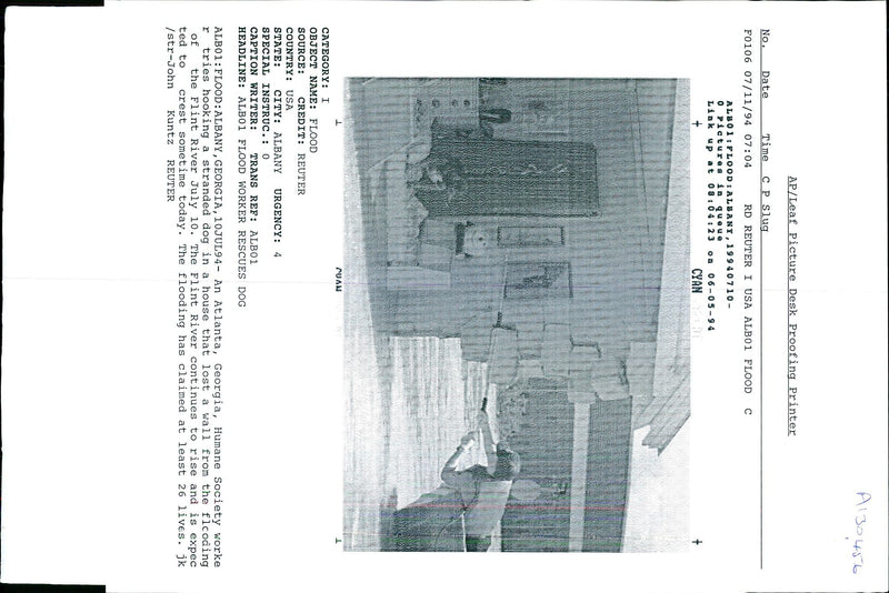 1994 FLINT RIVER CONTINUES RISE AND EXPEC TED JOHN KUNTZ USA WRITER - Vintage Photograph