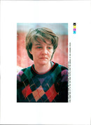 1995 JUNE HOMER SUE THE HOME OFFICE OVER MURDER HER HUSBAND PETER - Vintage Photograph