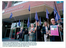 1995 MAGISTRATES COURT NEWSTEAM BIRMINGHAM PIC ANIMAL ROLAND LEON DEATH - Vintage Photograph