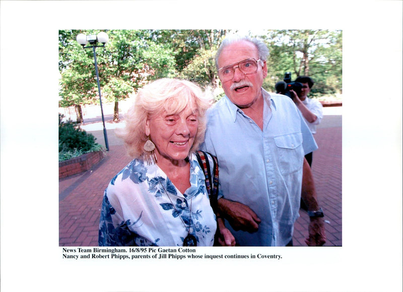 1995 JILL PHIPPS INQUEST CONTINUES COVENTRY GAETAN COTTON ROBERT - Vintage Photograph