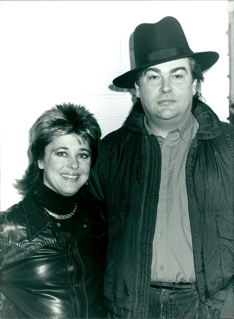 Suzi Quatro and Len Turkey - Vintage Photograph