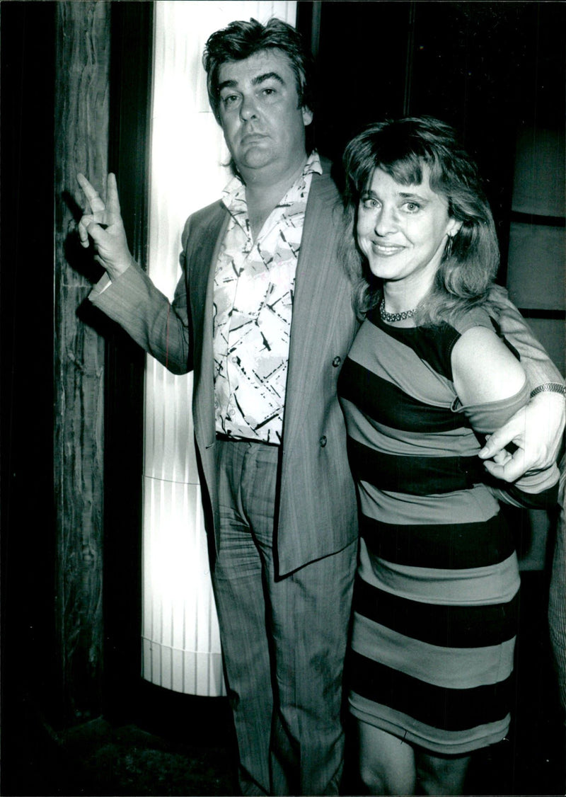 Suzi Quatro and Len Tuckey - Vintage Photograph