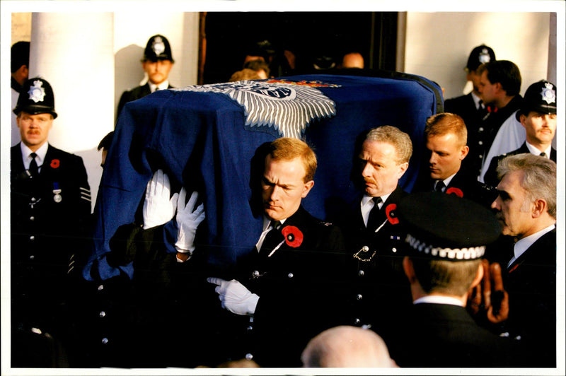 FUNERAL MURDERED PATRICK DUNNE TOOK PLACE PHILIP HOLLIS POLICE - Vintage Photograph
