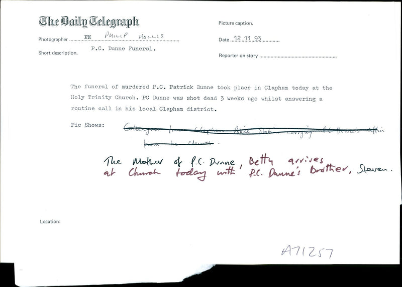 1993 FUNERAL MURDERED PATRICK DUNNE TOOK PLA HOLLIS DATE STEVEN ARRIVES - Vintage Photograph