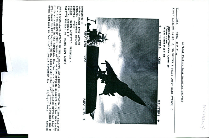 1994 LON NATO ATTACK ADRIATIC PICTURES AIRCRAFT WRITER ITALY BRITISH ROYAL - Vintage Photograph