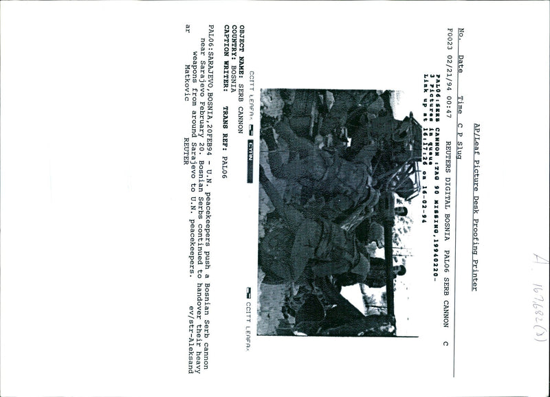 1994 BOSNIAN SERBS CONTINUED HANDOVER THEIR HEAVY WEAPONS FROM WRITER COUNTRY - Vintage Photograph