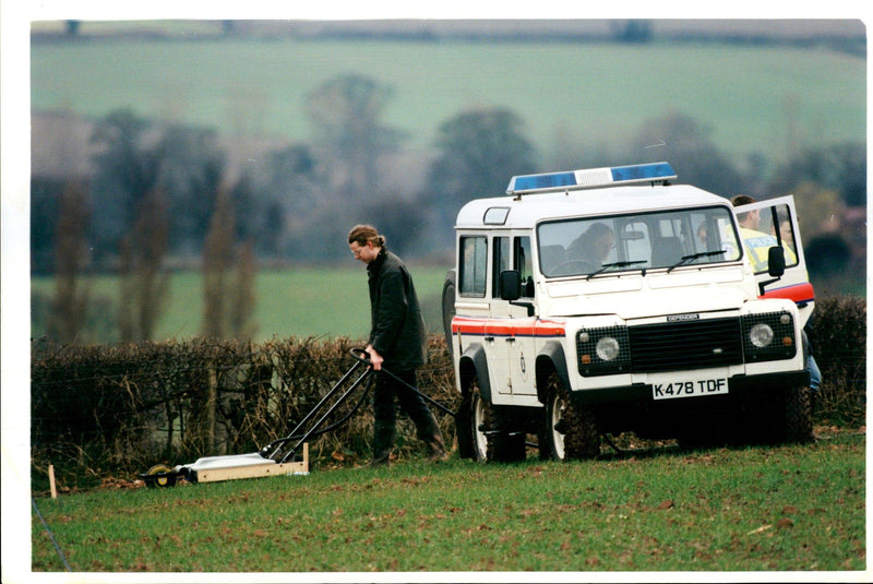 GLOUCSTER MURDERS COMWELL MURDERSXXME DAVE BURGES POLICE OFFICER PRESS - Vintage Photograph