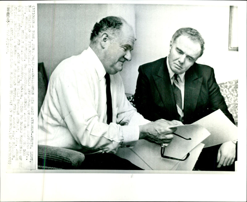 SIR ERIC WYNDHAM WHITE THE CHAIRMAN IOS SIK PUBLISHED YORK - Vintage Photograph