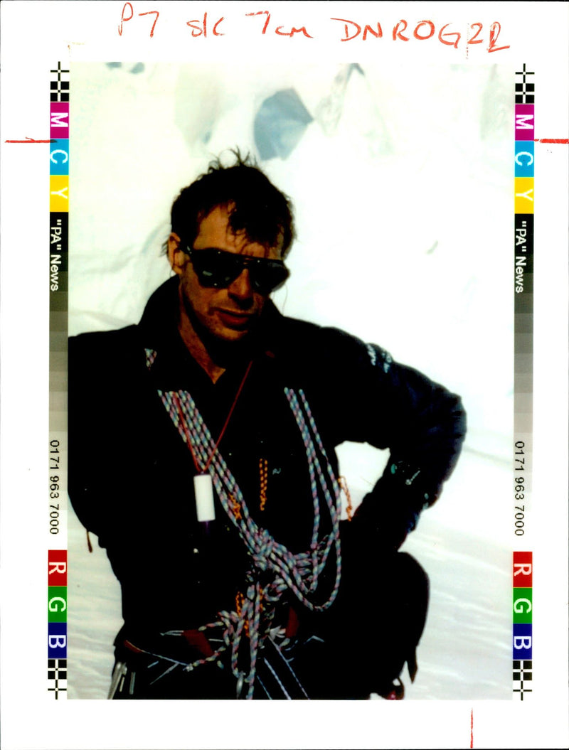 THE ERITON PREPARING DAVE BURGES ROGER MEAR ANTARCTIC WRITER BRITISH - Vintage Photograph