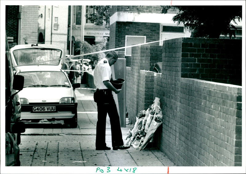 1990 LONDON EAST HACKNEY MURDERED WAS BROWN TONY PRIME POLICE PUBLISHED FILM - Vintage Photograph
