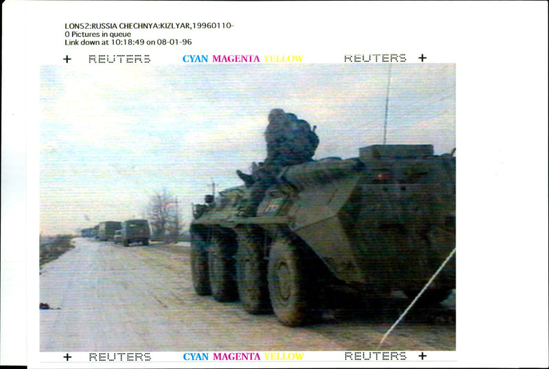 CONVOY CARRYING CHECHE REBELS AND DOZENS BACH WRITER RUSSIA EARLY - Vintage Photograph