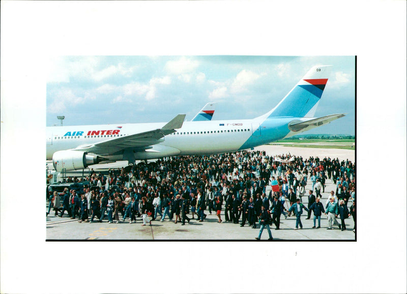 1994 FRANCE FRENCH CHARLES WRITER PARIS - Vintage Photograph