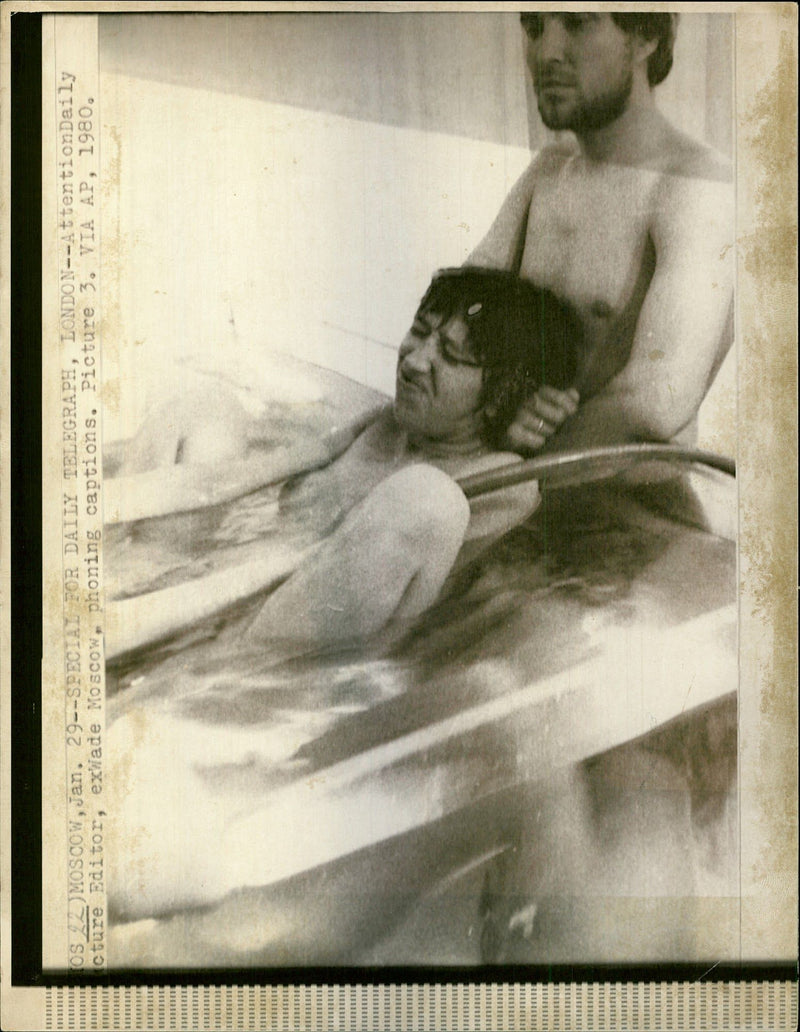 BABIES FILE SER ALSO SPEEEN - Vintage Photograph