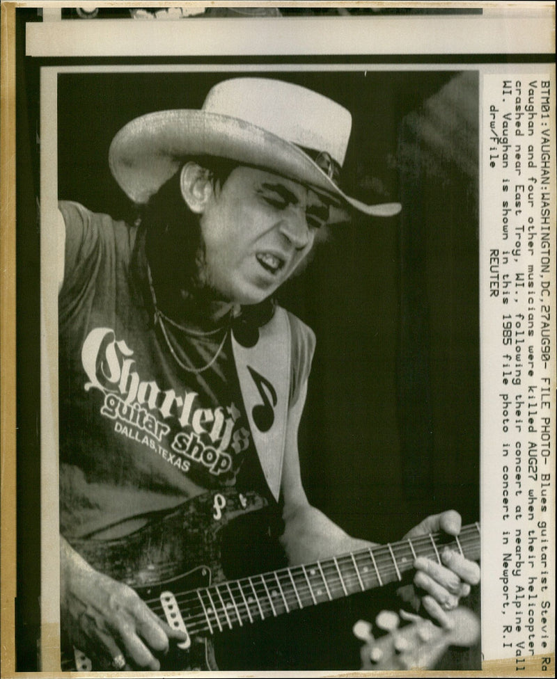 BLUES GUITARIST STEVIE VAUGHAN AND FOUR OTHER MUSICIANS WERE CONCERT - Vintage Photograph