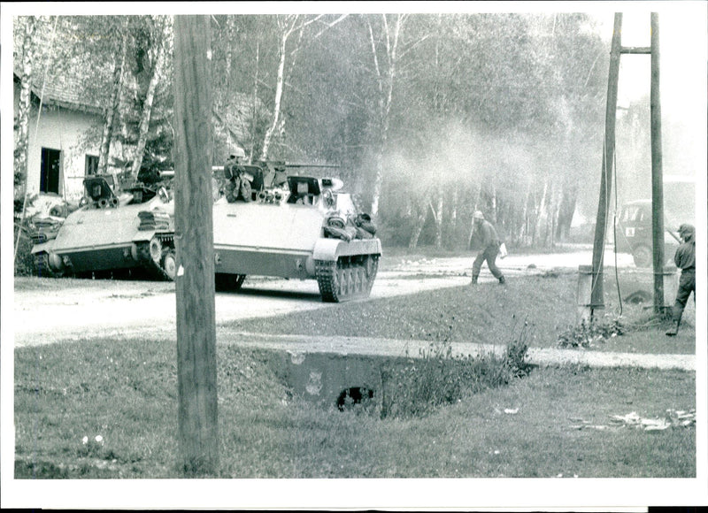 Easter Croatia Yugoslav Army Tanks - Vintage Photograph