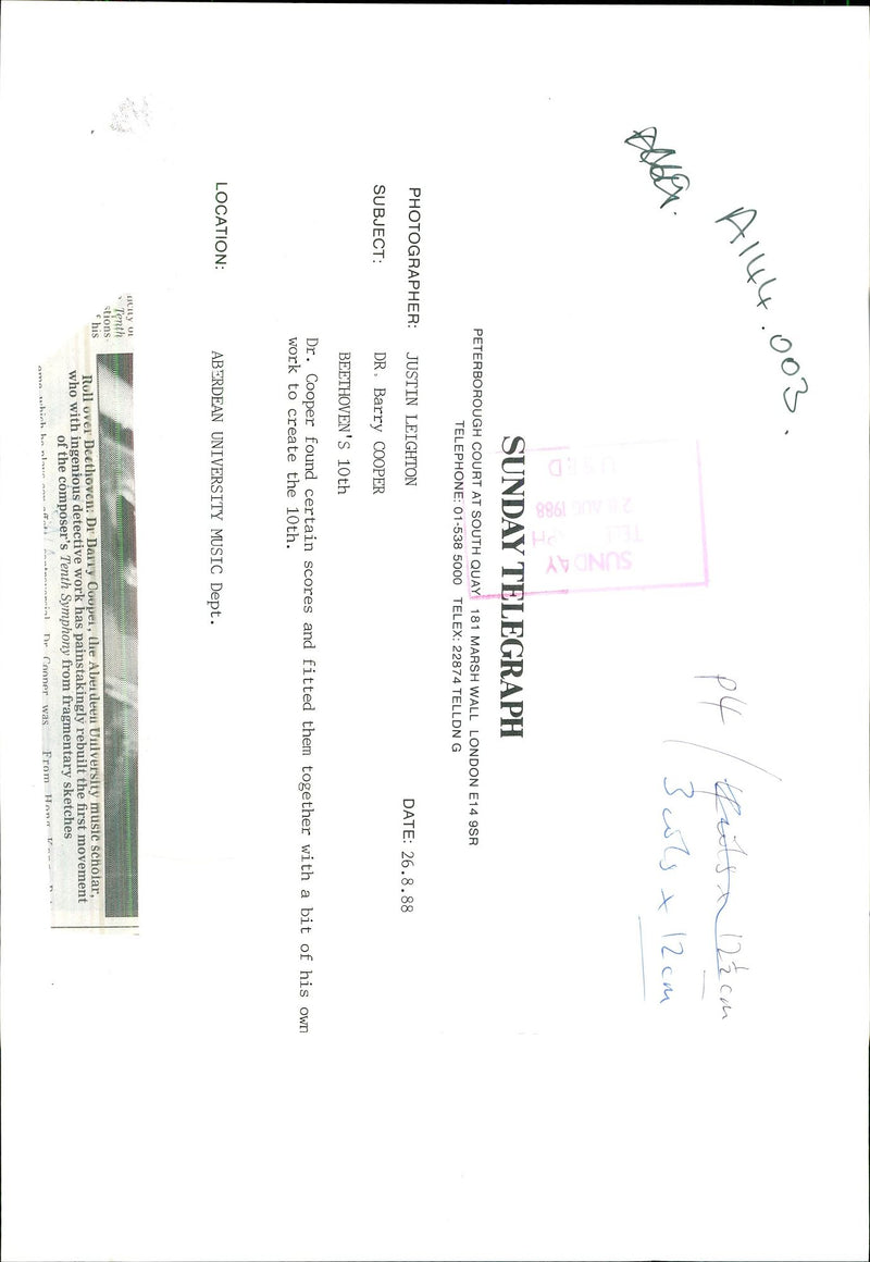 1988 ABERDEEN UNIVERSITY MUSIC SCHOLAR DARRY JUSTIN LEIGHTON CAR TOGETHER - Vintage Photograph