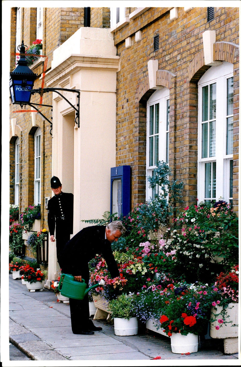 1993 GERALD ROAD POLICE STATION BELGRAVIA CLOSED ITS DOORS JOHN COGILL