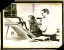 1987 PEOPLE WERE KILLED CHRISTMAS BLOOD JULIAN SIMMONDS POLICE CAR OFFICER - Vintage Photograph