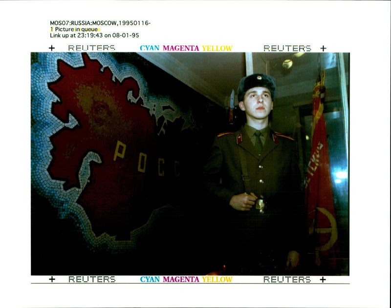 ASIAN LEAF PICTURE DESK PROOFING PRINTER WAR WRITER DIED MILITARY RUSSIAN - Vintage Photograph