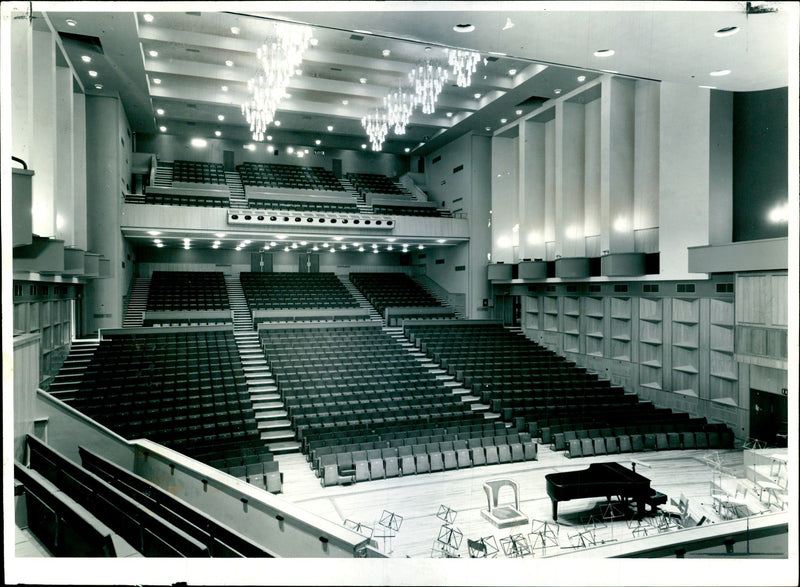 1962 THE ASHEVOLT THEATRE PART FAIRFIELD HALLS ARNHE INCLUDING CONCERT - Vintage Photograph